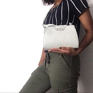 ENZO ANGIOLINI CROSSBODY BAG WITH POCKET FOR CARDS